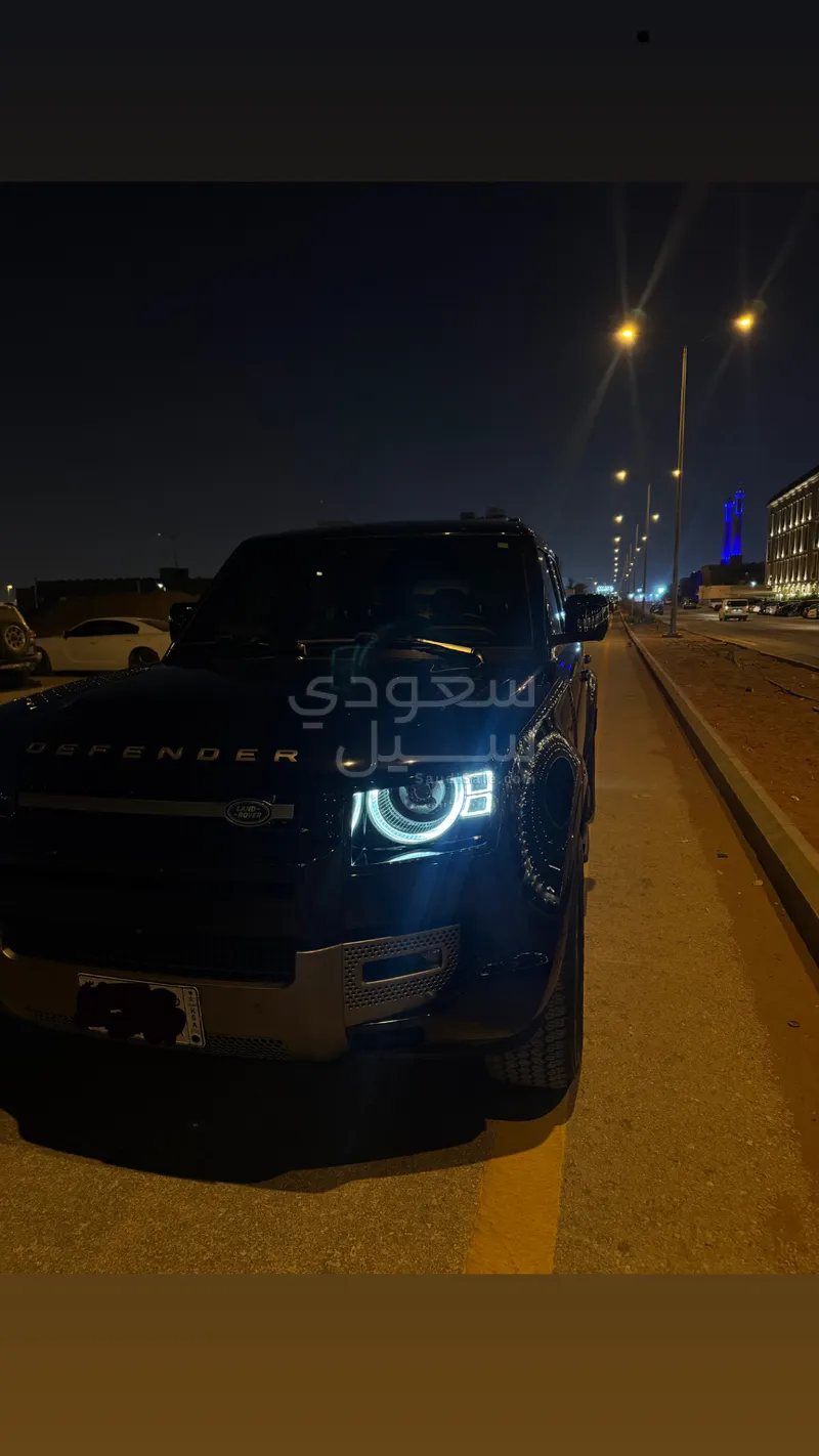 2025 لاند روفر ديفيندر 110
