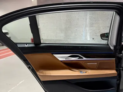 2021 بي ام دبليو الفئة السابعة 730 إل أي