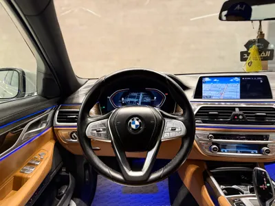 2021 بي ام دبليو الفئة السابعة 730 إل أي