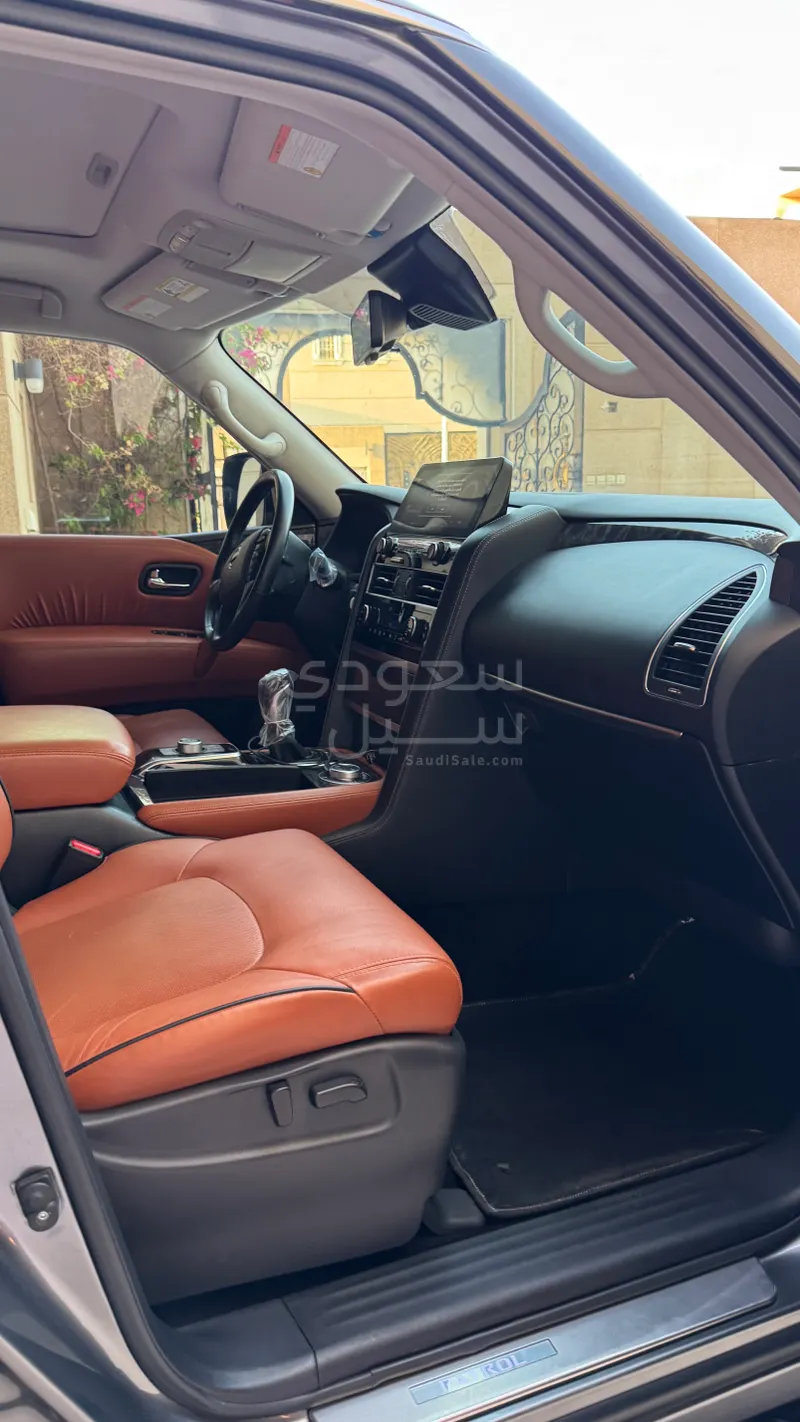 2023 Nissan Patrol Titanium