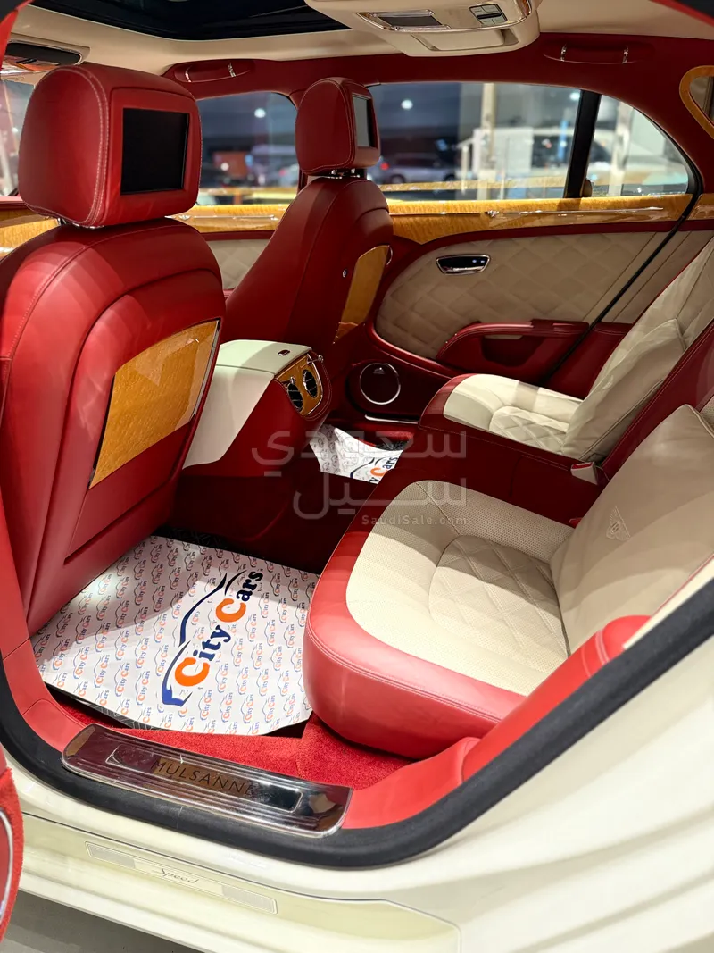 2016 بنتلي مولسان سبيد