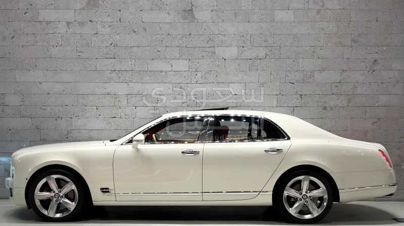 2016 بنتلي مولسان سبيد