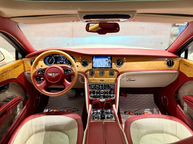 2016 بنتلي مولسان سبيد