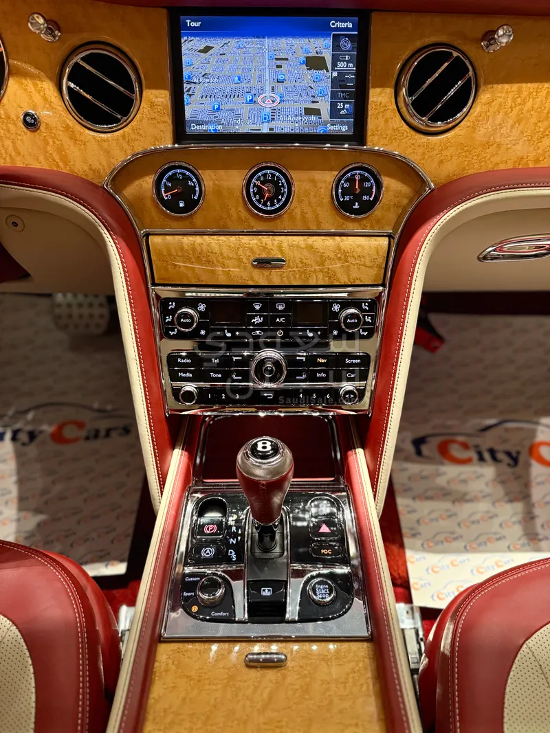 2016 بنتلي مولسان سبيد