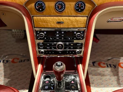 2016 بنتلي مولسان سبيد