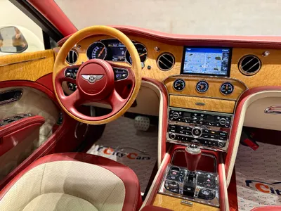 2016 بنتلي مولسان سبيد