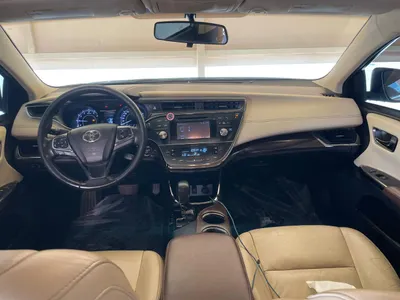 2015 تويوتا افالون