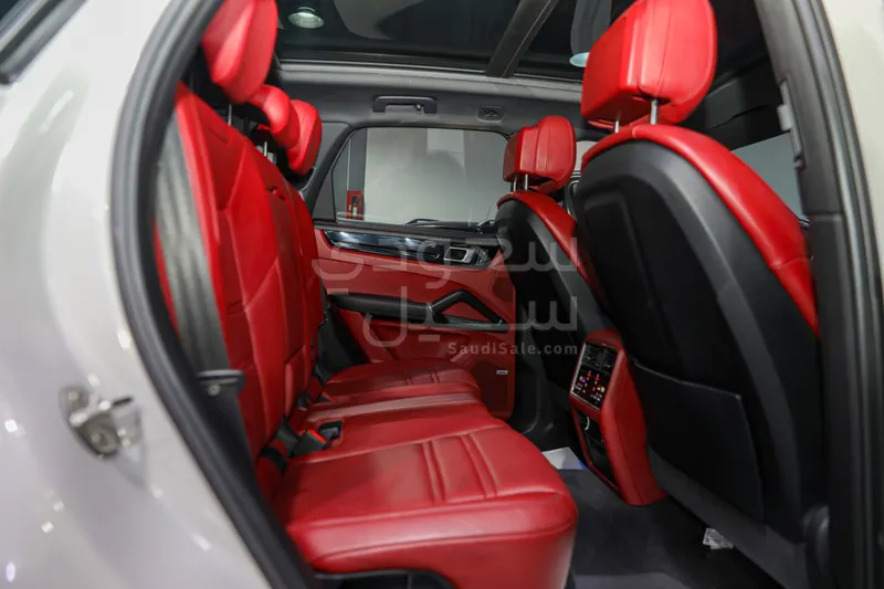 2022 Porsche Cayenne