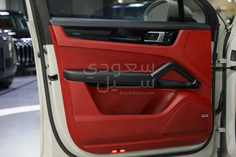 2022 Porsche Cayenne