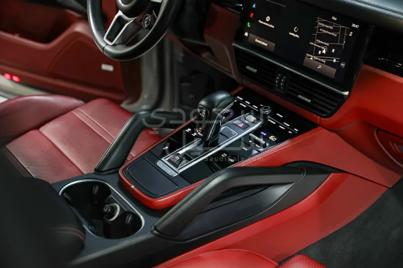 2022 Porsche Cayenne