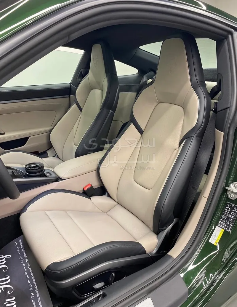 2026 بورش 911 كاريرا