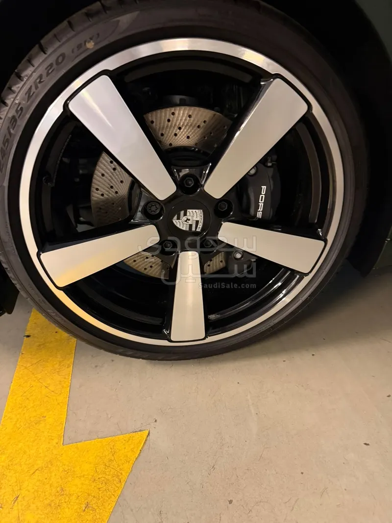 2026 بورش 911 كاريرا