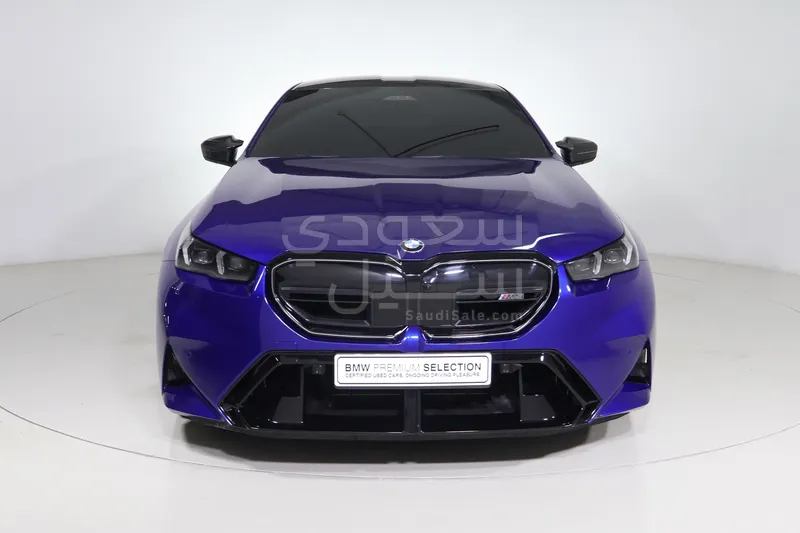 2025 بي ام دبليو الفئة ام إم 5