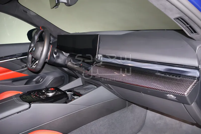 2025 بي ام دبليو الفئة ام إم 5