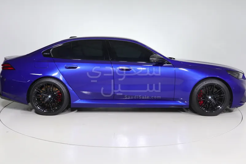 2025 بي ام دبليو الفئة ام إم 5