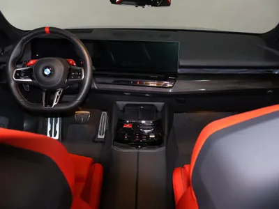 2025 بي ام دبليو الفئة ام إم 5