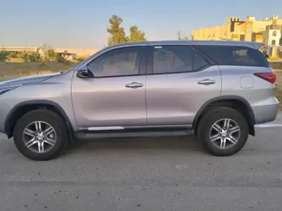 2025 تويوتا فورشنر جي اكس