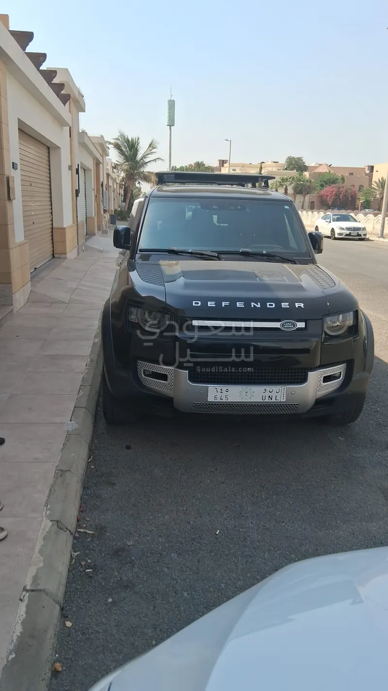 2023 لاند روفر ديفيندر 130