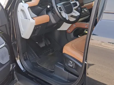 2023 لاند روفر ديفيندر 130