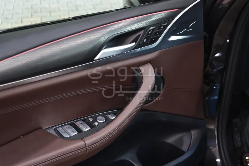 2025 BMW X Series 4 Mkit