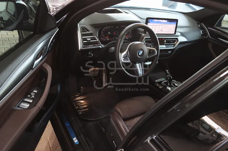 2025 BMW X Series 4 Mkit