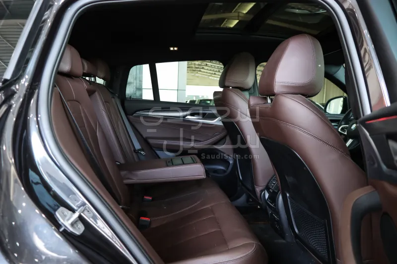 2025 BMW X Series 4 Mkit