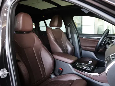 2025 BMW X Series 4 Mkit