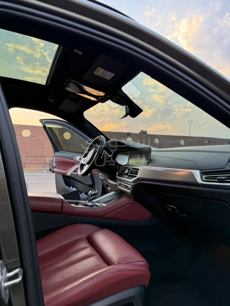 2021 بي ام دبليو الفئة اكس 6 إم كت