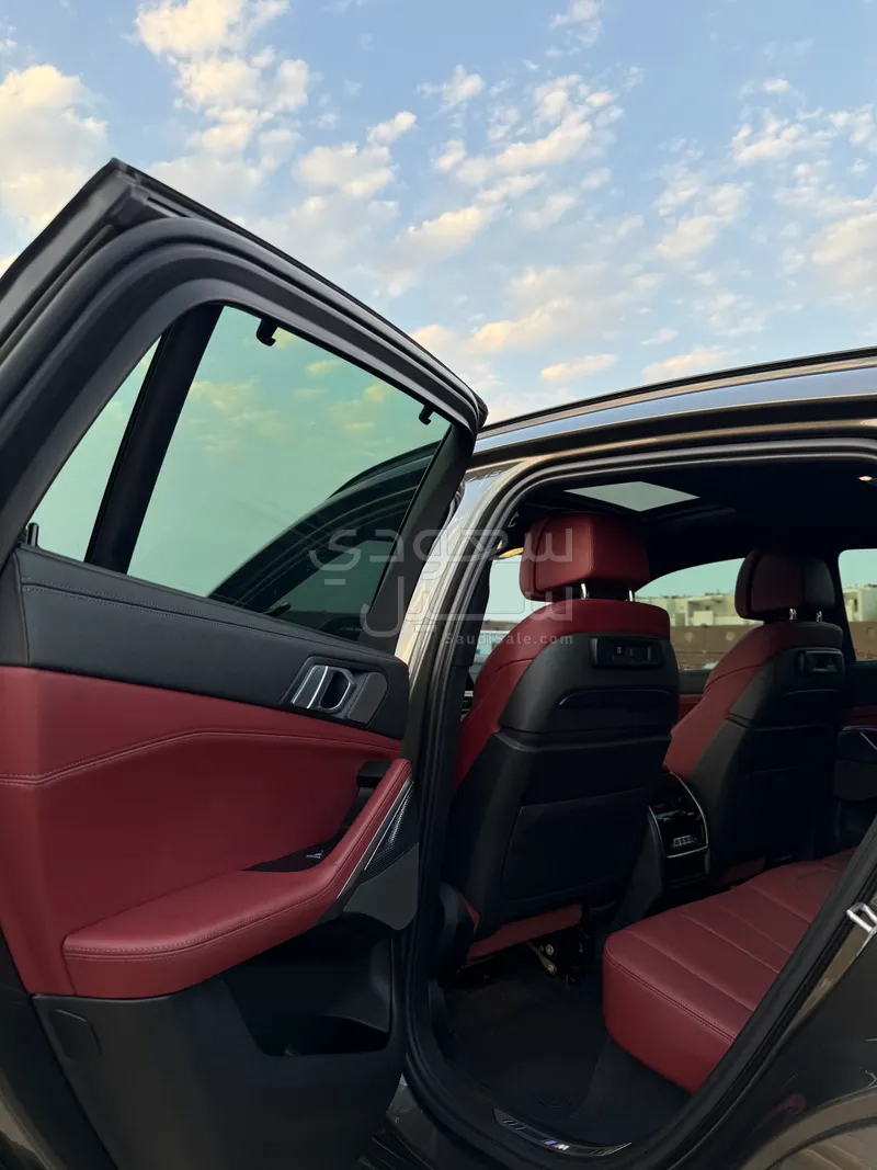 2021 بي ام دبليو الفئة اكس 6 إم كت