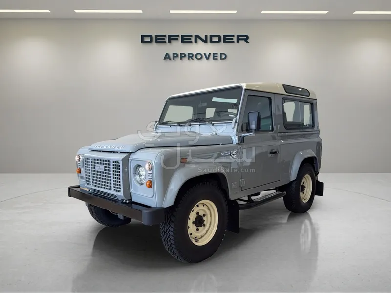 2012 لاند روفر ديفيندر 90