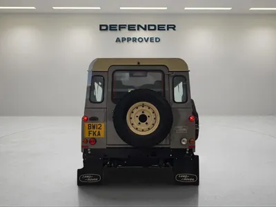 2012 لاند روفر ديفيندر 90