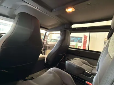 2012 لاند روفر ديفيندر 90