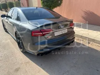 2017 اودي اس 8