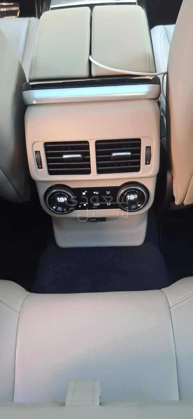 2023 لاند روفر رينج روفر فيلار أر - دايناميك