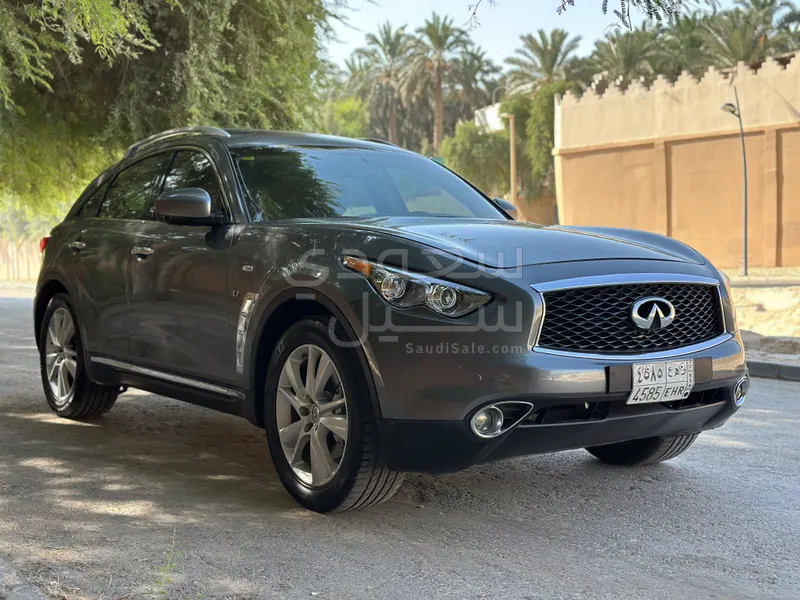 2019 انفينيتي كيو اكس 70