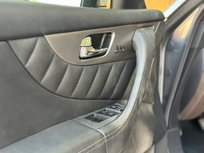 2019 انفينيتي كيو اكس 70