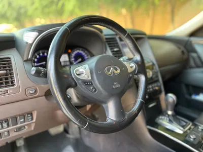 2019 انفينيتي كيو اكس 70