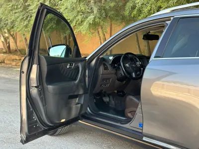 2019 انفينيتي كيو اكس 70