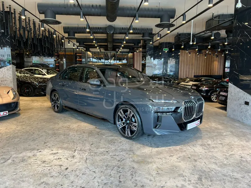 2026 BMW 7 Series 735i