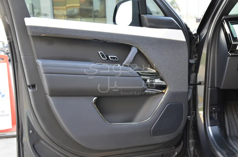 2024 لاند روفر رينج روفر سبورت اتش اس اي