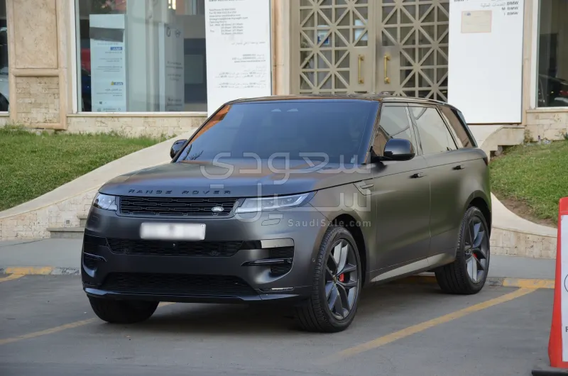 2024 لاند روفر رينج روفر سبورت اتش اس اي