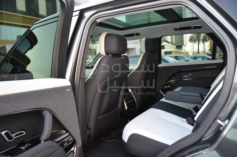 2024 لاند روفر رينج روفر سبورت اتش اس اي