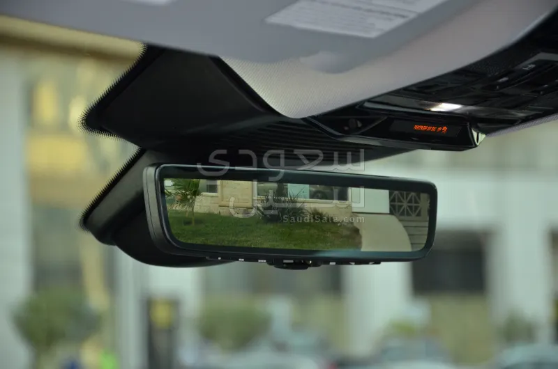 2024 لاند روفر رينج روفر سبورت اتش اس اي