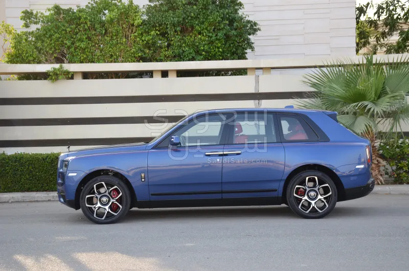 2021 رولز رويس كولينان بلاك بادج