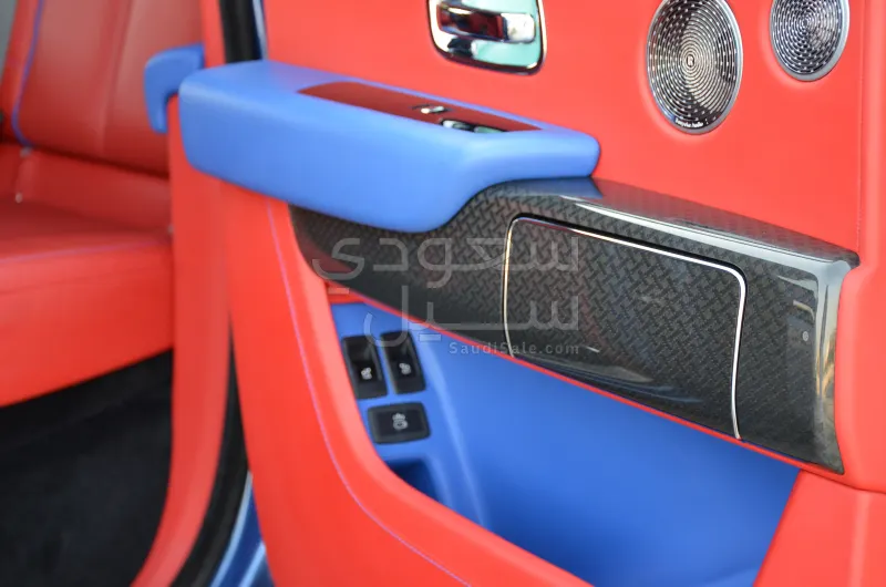 2021 رولز رويس كولينان بلاك بادج