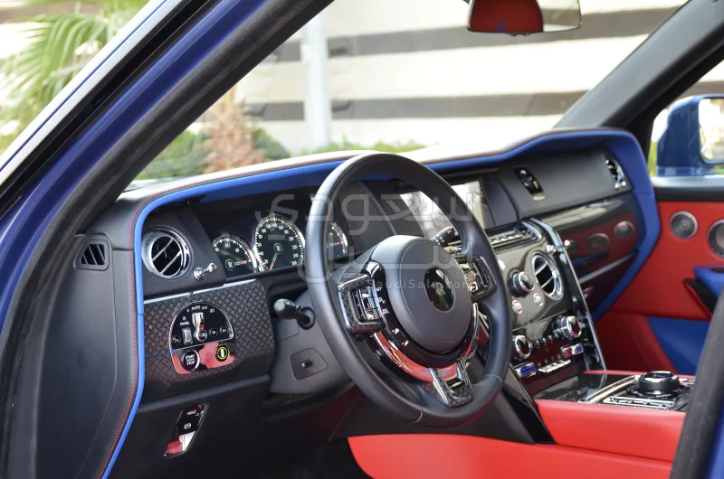 2021 رولز رويس كولينان بلاك بادج