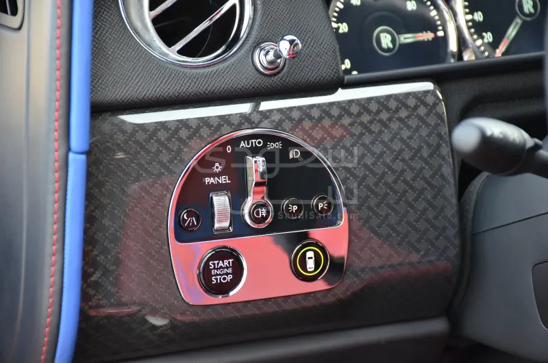 2021 رولز رويس كولينان بلاك بادج