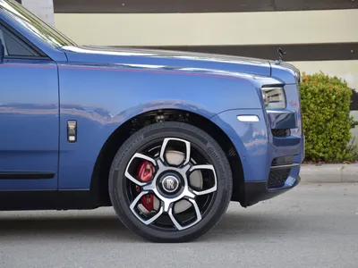 2021 رولز رويس كولينان بلاك بادج