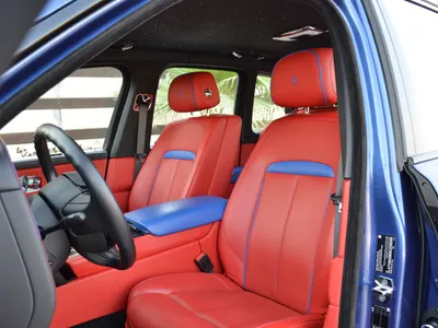 2021 رولز رويس كولينان بلاك بادج