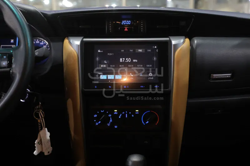 2025 تويوتا فورشنر جي اكس